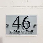 46 St Mary's Walk