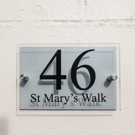 46 St Mary's Walk